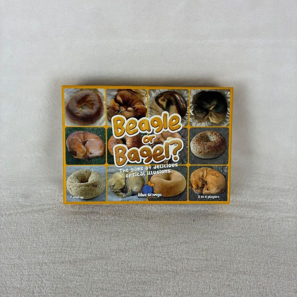 Blue Orange Beagle or Bagel Card Game Optical Illusion Party Family 2-6 Players